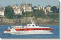 Dinard (2007-08-10) Devant les belles villas de Dinard